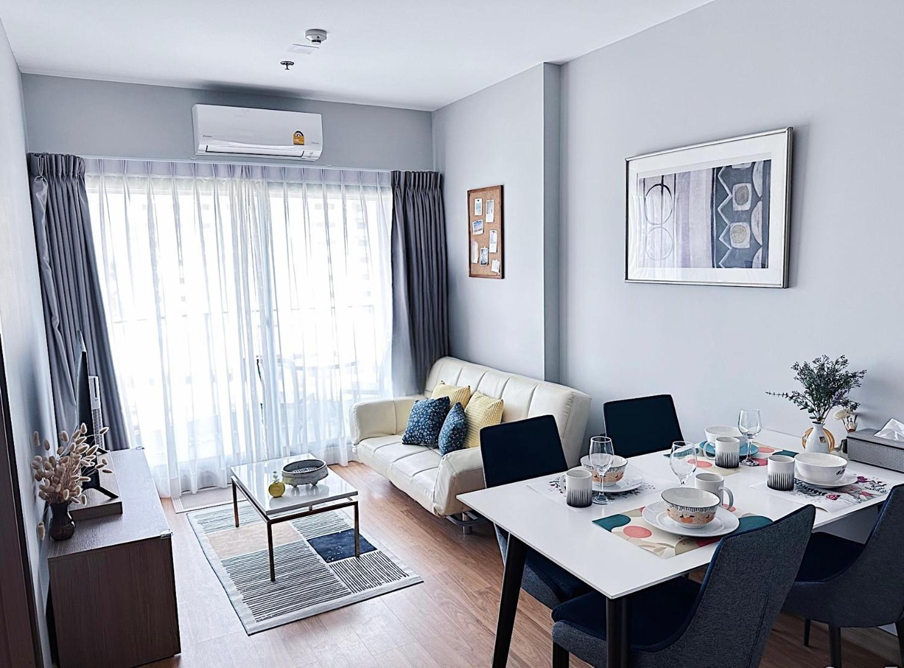 New & Cozy 2 Bedroom @ The Astra Sky River 치앙마이 외부 사진